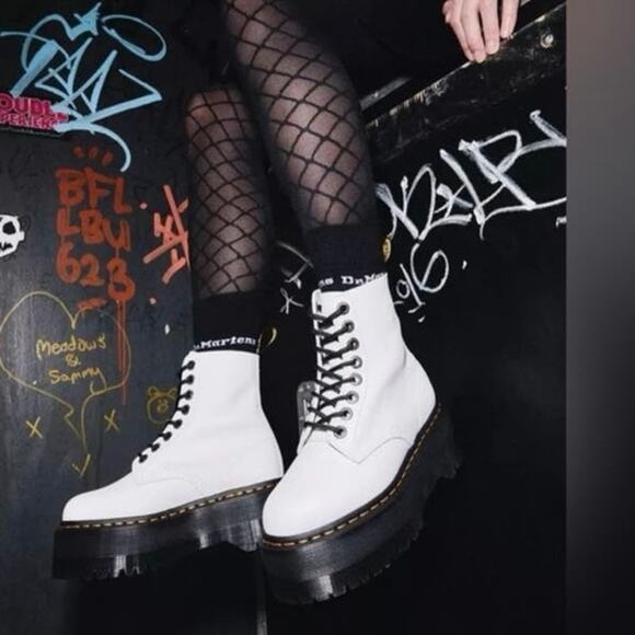 NEW Dr. Martens 1460 Pascal Max White Leather Platform Combat Boots - Picture 2 of 13